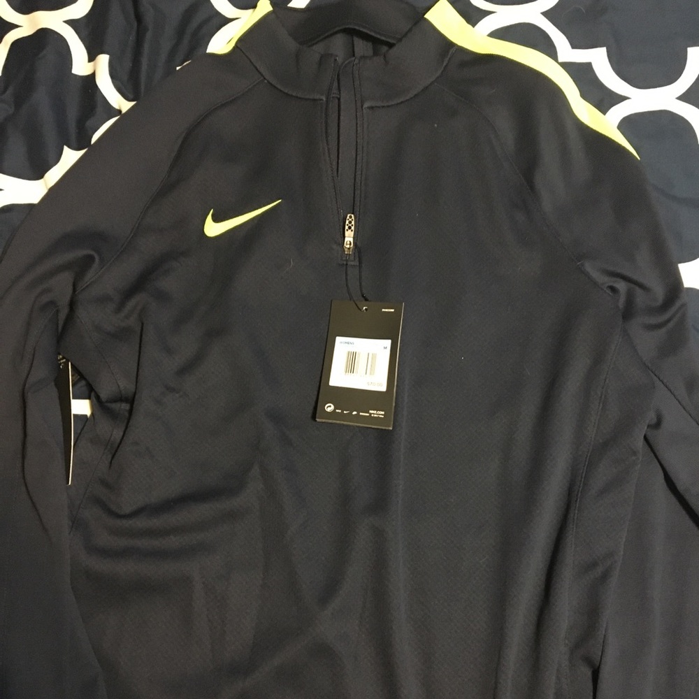 Nike Dri-fit long sleeve shirt
